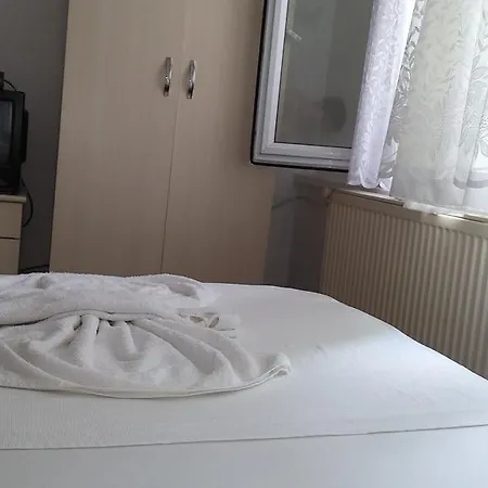 Tuzun Bed and Breakfast *